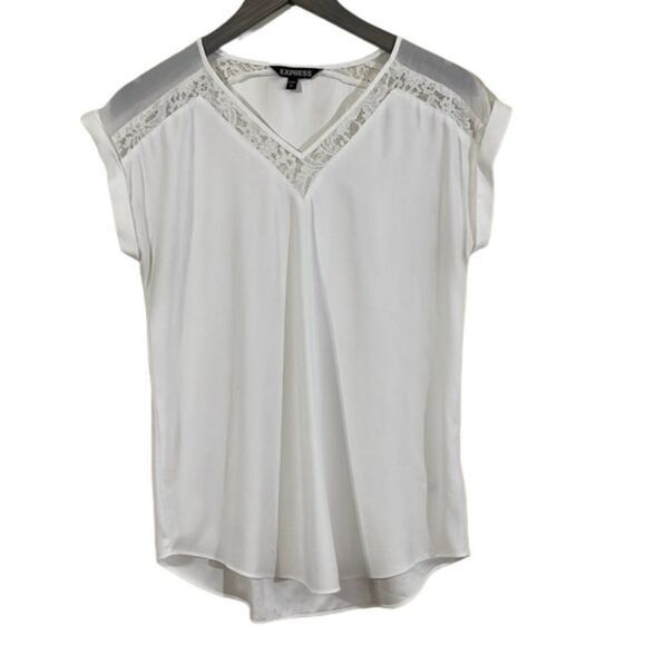 Express Women's White V-Neck Short Sleeve Blouse Lace Detail Size Small NWOT - Picture 1 of 9